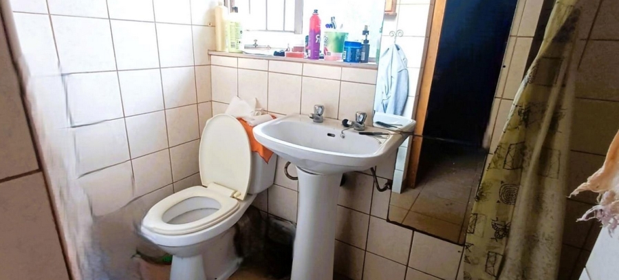 13 Bedroom Property for Sale in Universitas Free State